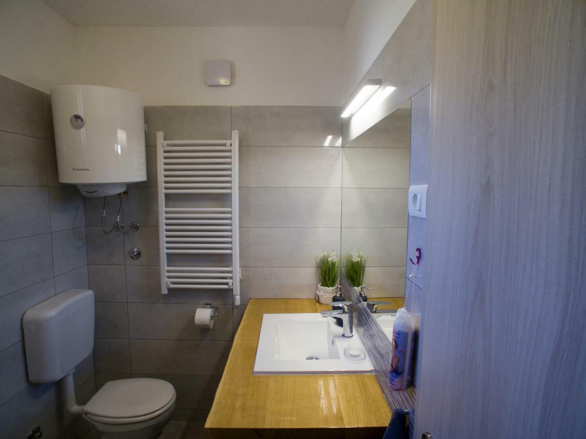 A Lovely And Cozy Room With A Breathtaking View Vis Luaran gambar