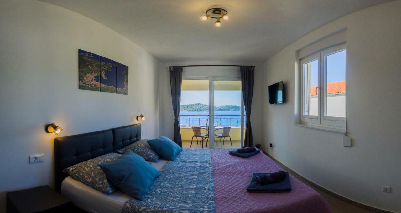 A Lovely And Cozy Room With A Breathtaking View Vis Luaran gambar